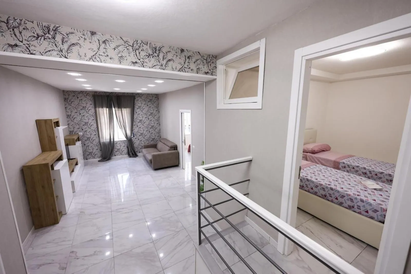 Miradois Apartment location